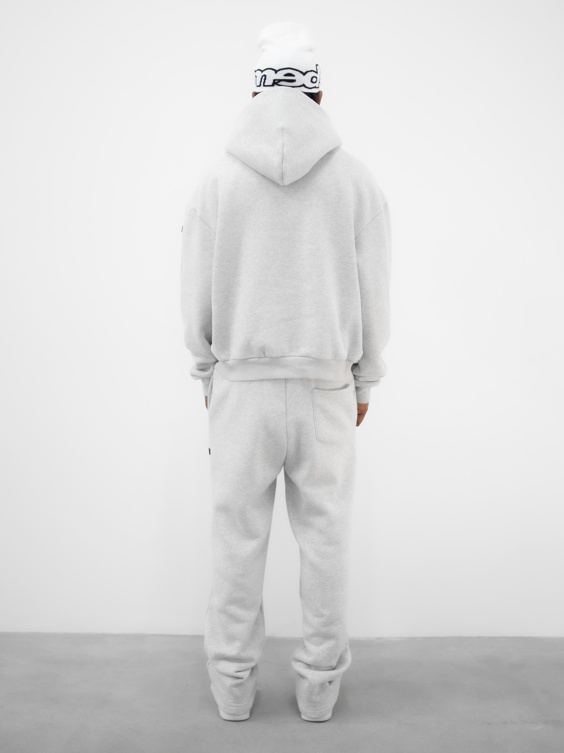 UNTAMED OPEN LEG JOGGER GREY