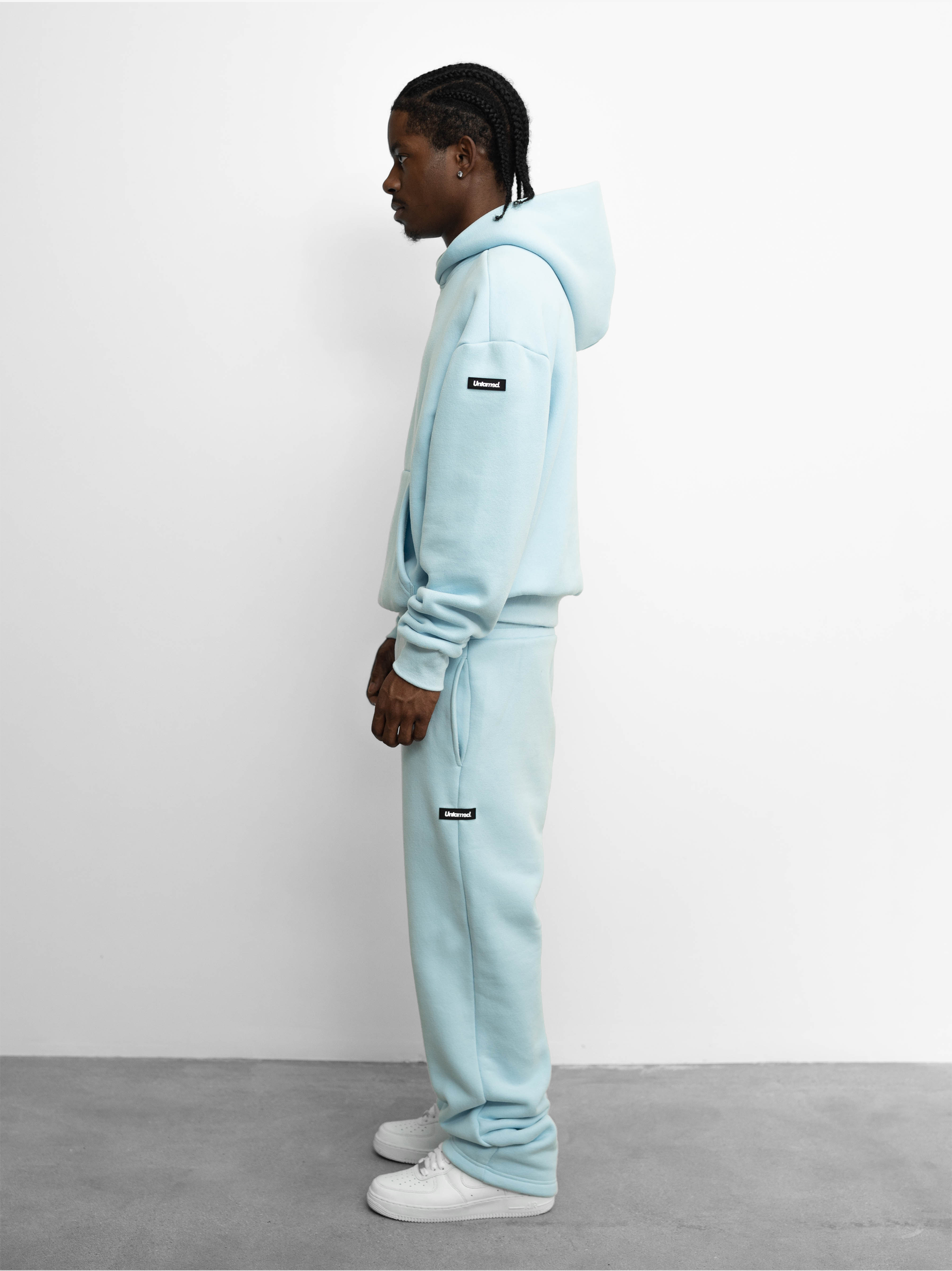 UNTAMED OPEN LEG JOGGER ICE BLUE